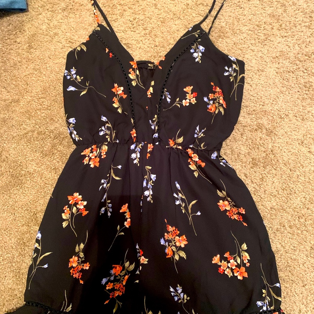 Sienna Sky Ruffle floral Romper